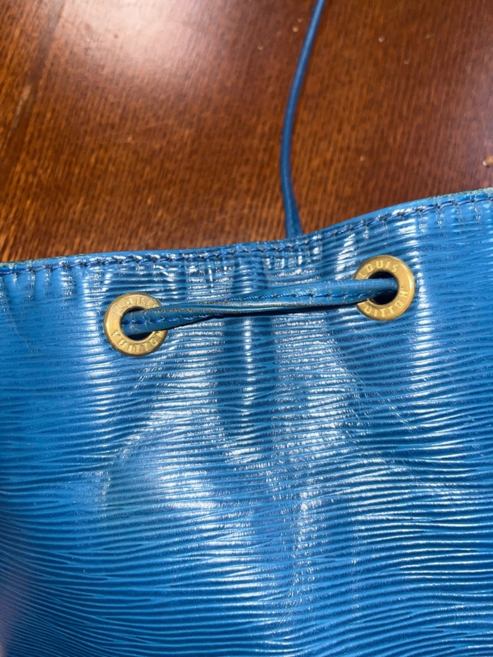 Louis Vuitton Blue Epi Leather Drawstring Hobo - Picture 11 of 16